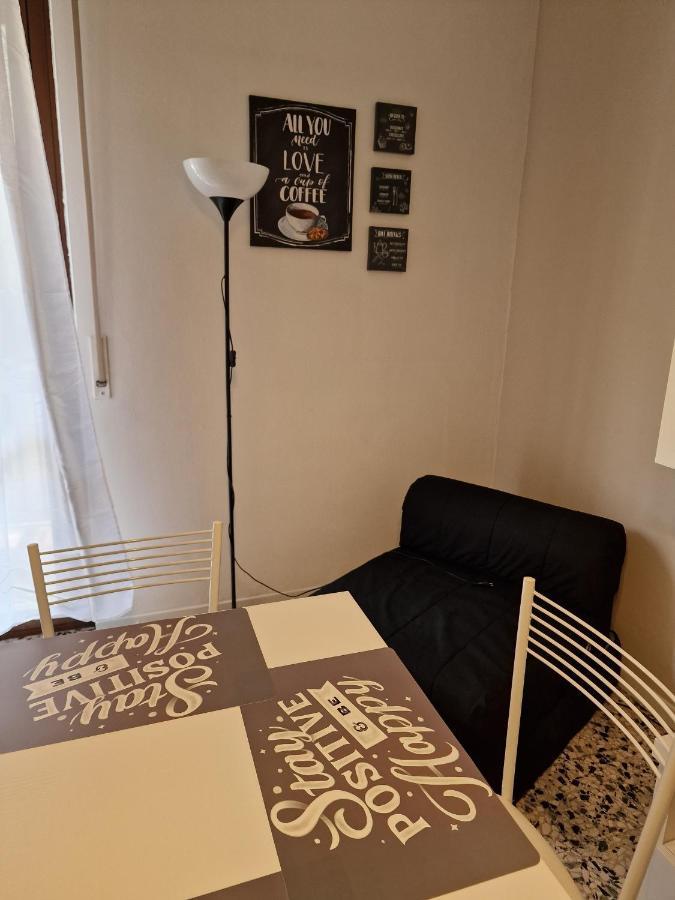 Appartamento M.Aurelio Light Brown Milano Esterno foto