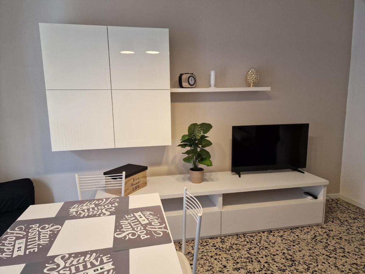 Appartamento M.Aurelio Light Brown Milano Esterno foto