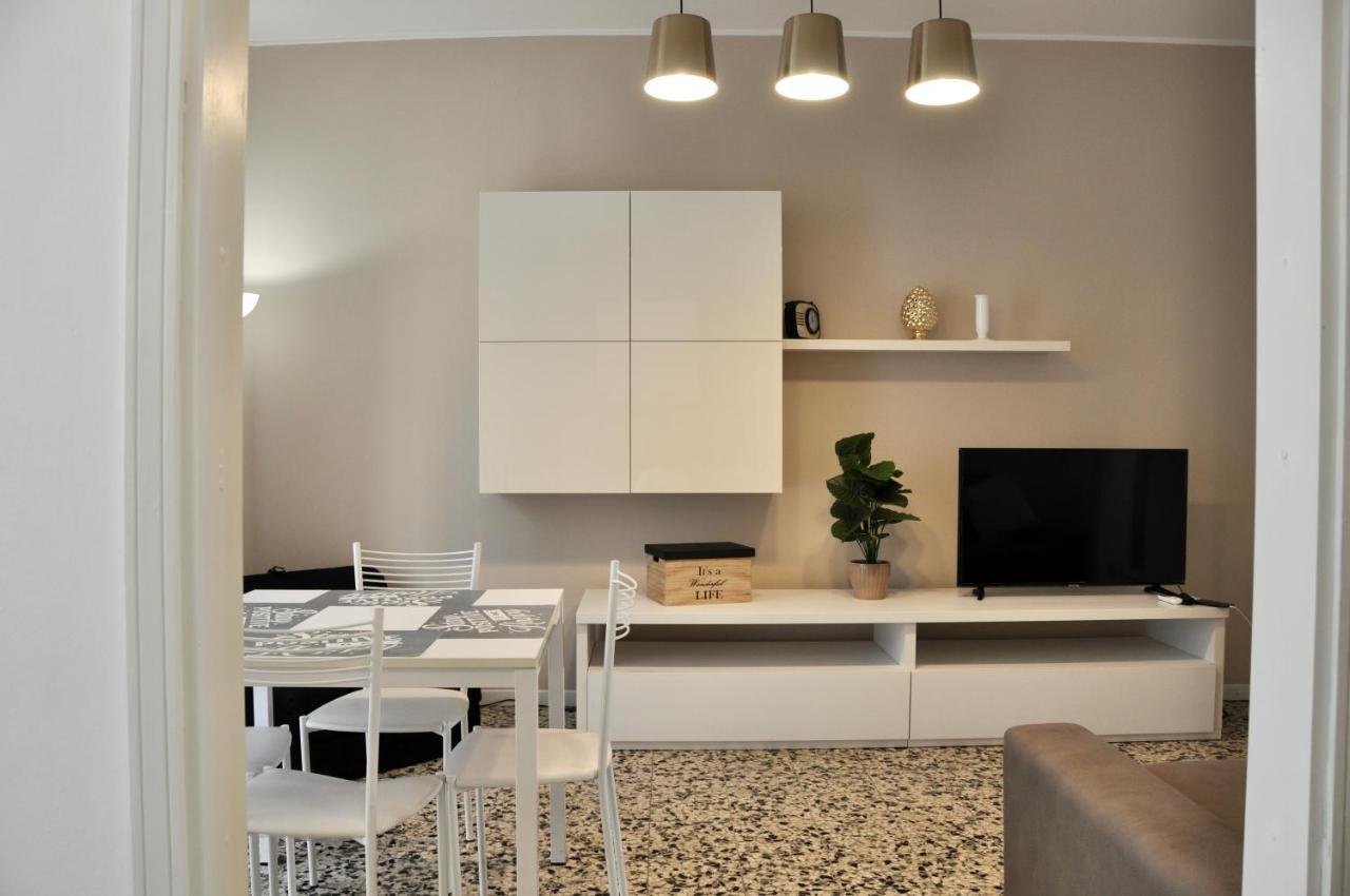 Appartamento M.Aurelio Light Brown Milano Esterno foto