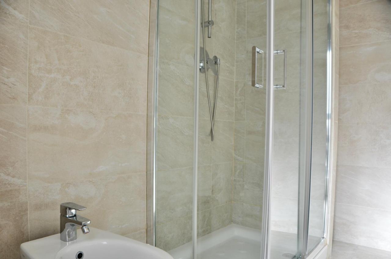 Appartamento M.Aurelio Light Brown Milano Esterno foto